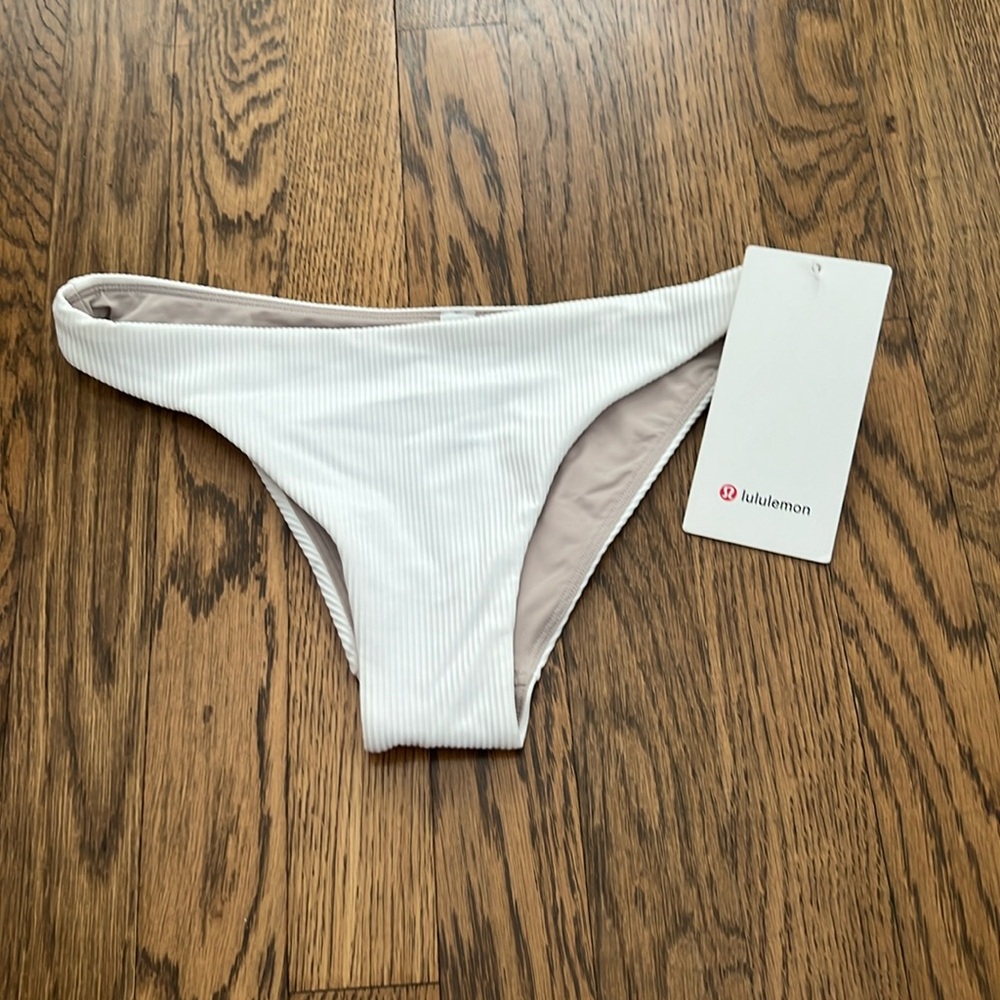 lululemon athletica White Swim Bottom